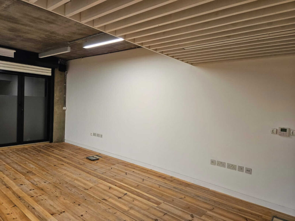 Best Finishes for Wooden Floors London | Expert Guide